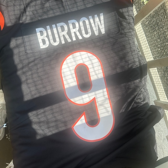 Joe Burrow Jersey - Picture 1 of 2
